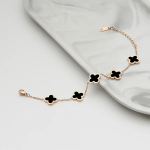 Vòng tay nữ CDE Five Four Leaf Clovers Bracelet Silver