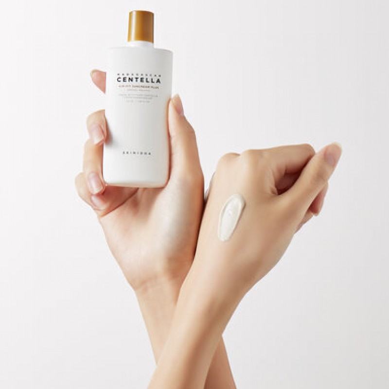 Kem Chống Nắng Skin1004 Cho Da Nhạy Cảm SPF 50+ 50ml Madagascar Centella Air-Fit Suncream Plus SPF50+ PA++++